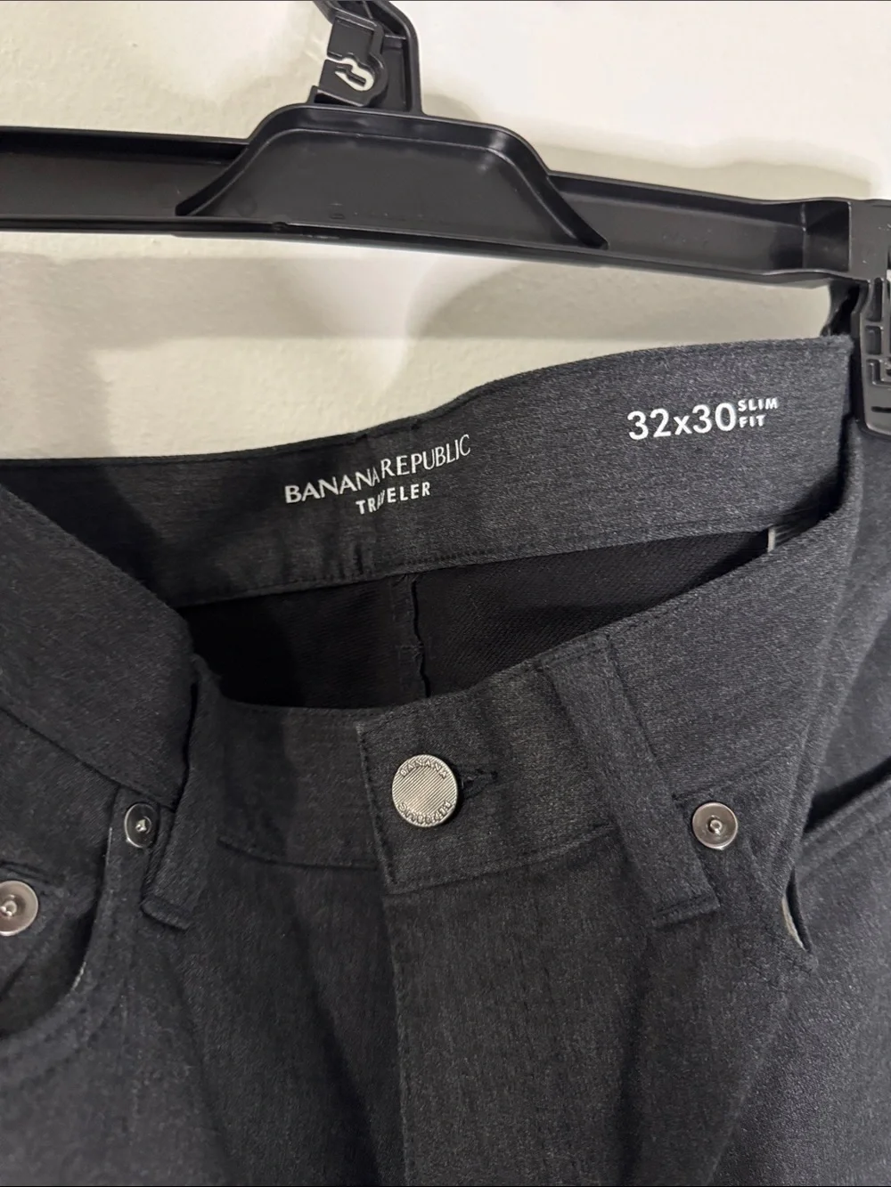 Banana Republic Men's 32x30 Dark Heather Gray Slim Traveler Pant